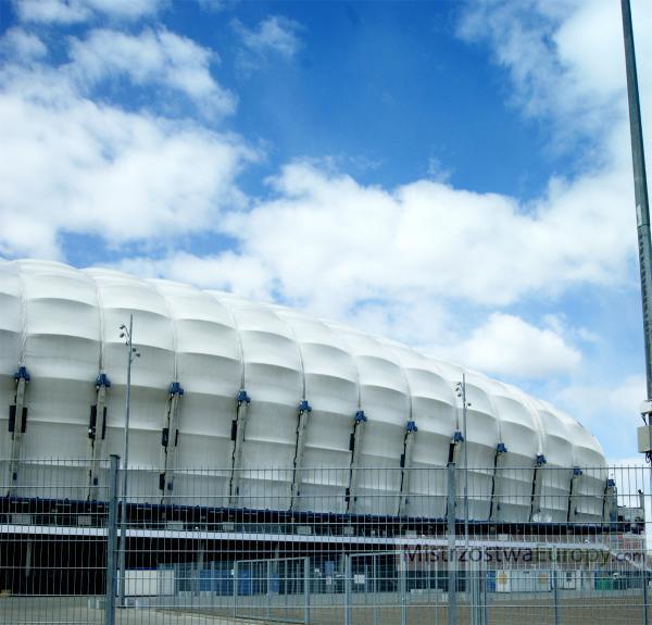 niebieski Stadion w Poznaniu